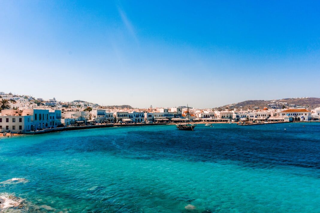 5 Must-Visit Greek Islands for an Unforgettable Vacation